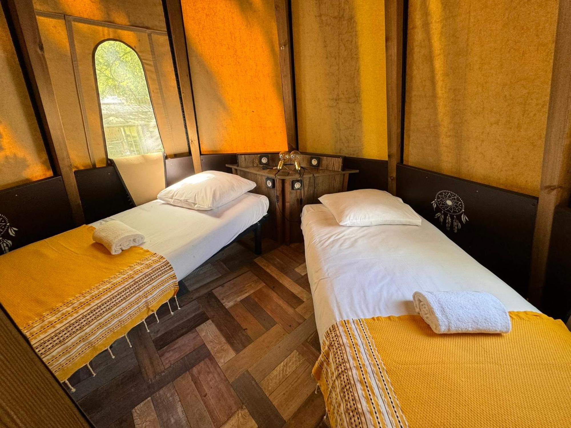 Whaka Lodge Seissan Экстерьер фото